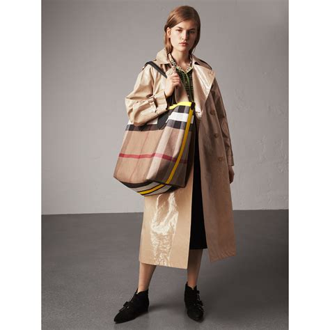 raglan sleeve burberry